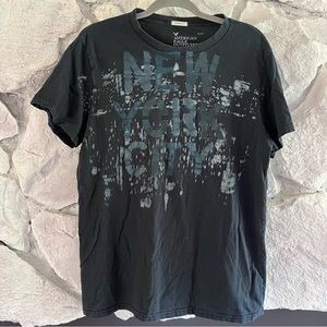 American Eagle Outfitters | Men’s Vintage Fit Tee with New York City Graphics